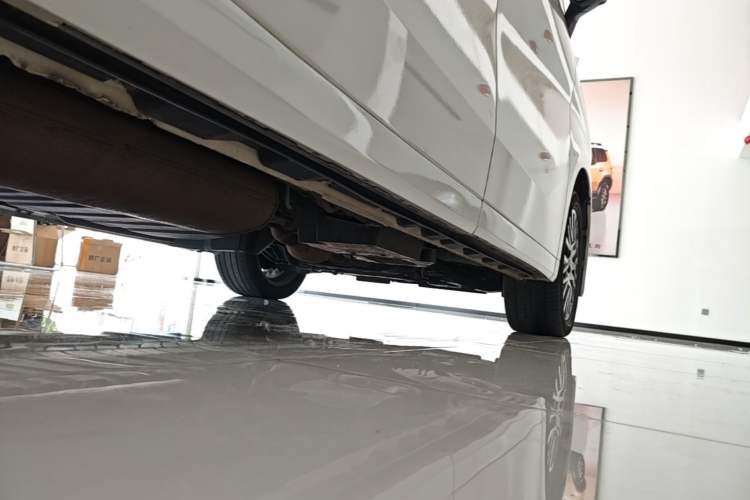 Used Toyota Alphard 2015 3.5L Luxury Edition Right Side Sill