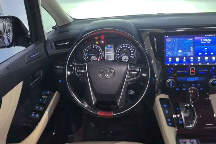 Used Toyota Alphard 2015 3.5L Luxury Edition Steering Wheel
