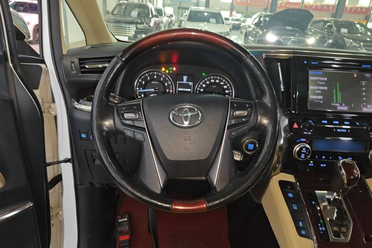 Used Toyota Alphard 2015 3.5L Luxury Edition Steering Wheel