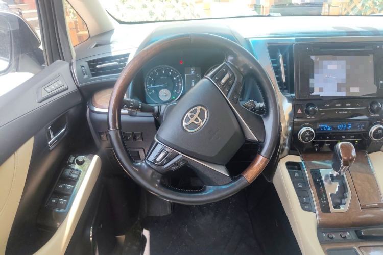 Used Toyota Alphard 2015 3.5L Prestige Edition Steering Wheel