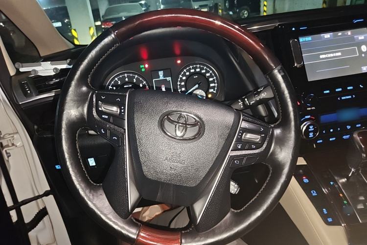 Used Toyota Alphard 2015 3.5L Luxury Edition Steering Wheel
