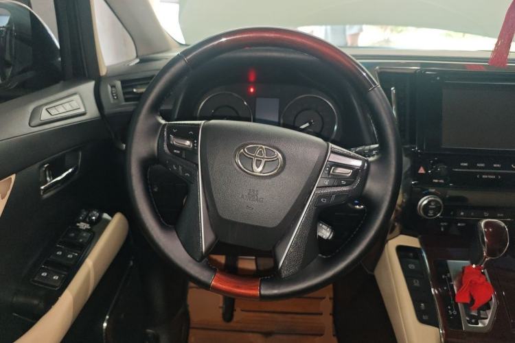 Used Toyota Alphard 2015 3.5L Luxury Edition Steering Wheel