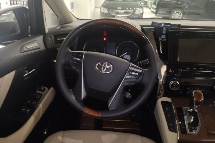 Used Toyota Alphard 2015 3.5L Prestige Edition Steering Wheel