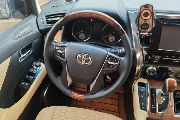 Used Toyota Alphard 2015 3.5L Prestige Edition Steering Wheel