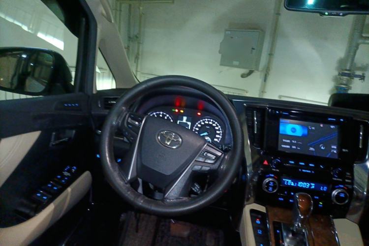 Used Toyota Alphard 2015 3.5L Prestige Edition Steering Wheel