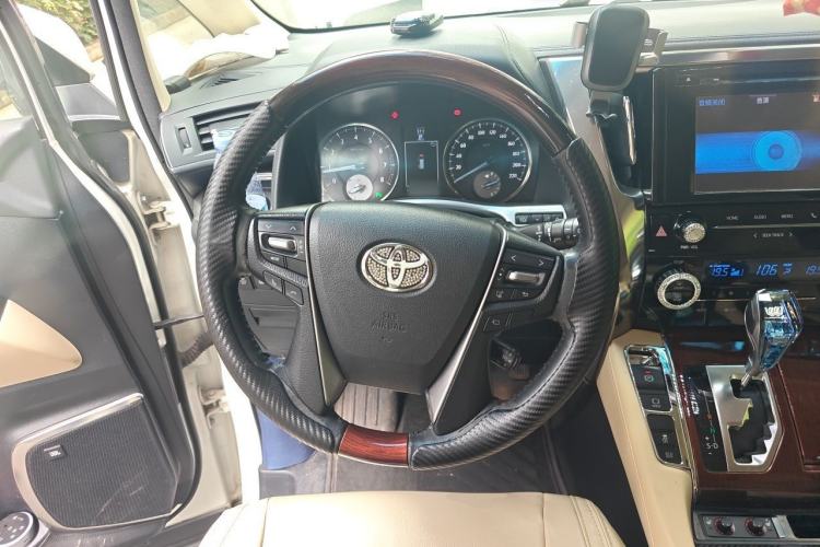 Used Toyota Alphard 2015 3.5L Luxury Edition Steering Wheel