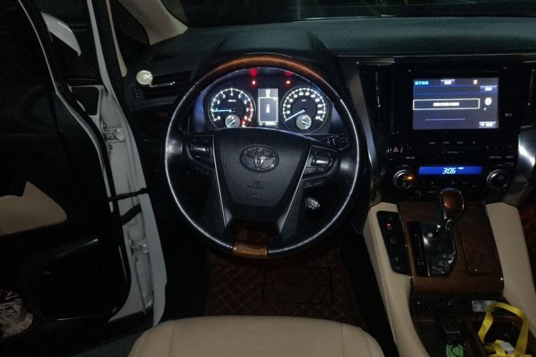 Used Toyota Alphard 2015 3.5L Prestige Edition Steering Wheel