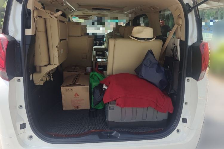 Used Toyota Alphard 2015 3.5L Prestige Edition Trunk