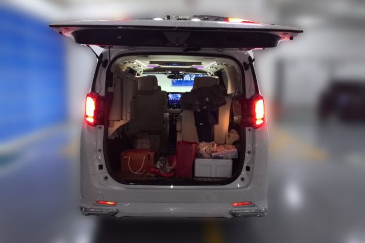 Used Toyota Alphard 2015 3.5L Luxury Edition Trunk
