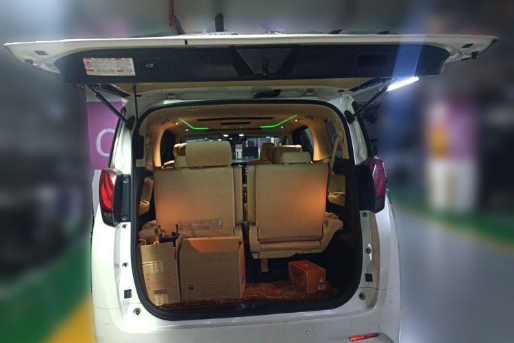 Used Toyota Alphard 2015 3.5L Luxury Edition Trunk
