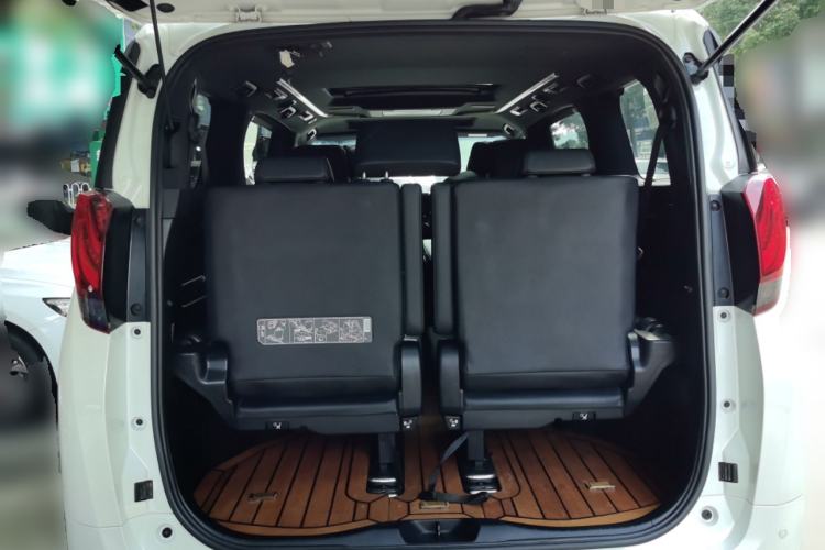 Used Toyota Alphard 2015 3.5L Prestige Edition Trunk