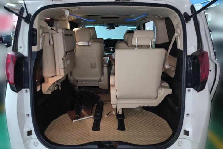 Used Toyota Alphard 2015 3.5L Prestige Edition Trunk
