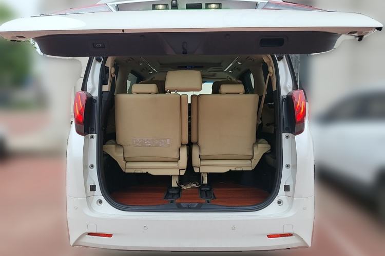 Used Toyota Alphard 2015 3.5L Luxury Edition Trunk