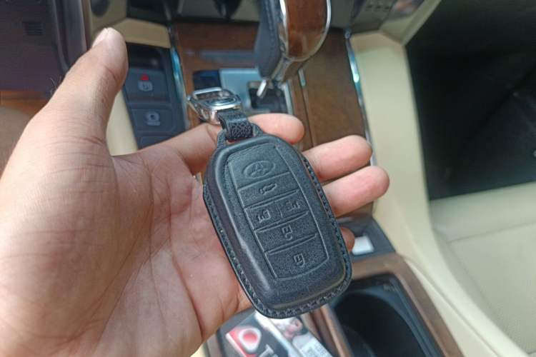 Used Toyota Alphard 2015 3.5L Prestige Edition Vehicle Key