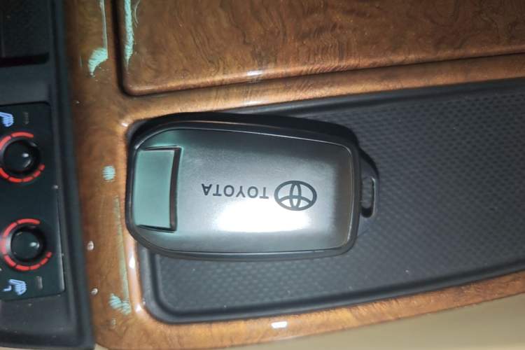 Used Toyota Alphard 2015 3.5L Prestige Edition Vehicle Key