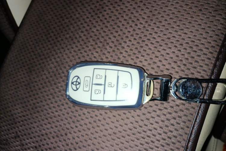 Used Toyota Alphard 2015 3.5L Prestige Edition Vehicle Key
