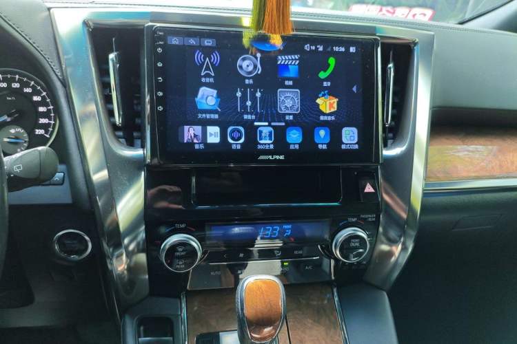 Used Toyota Alphard  Audio And AC Panel