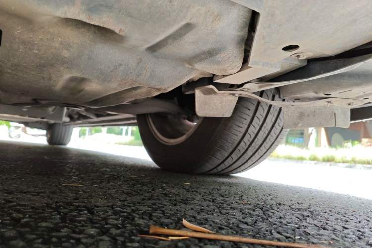 Used Toyota Alphard  Chassis Front Left