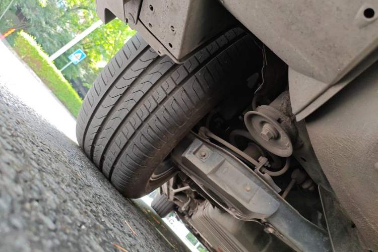 Used Toyota Alphard  Chassis Rear Left