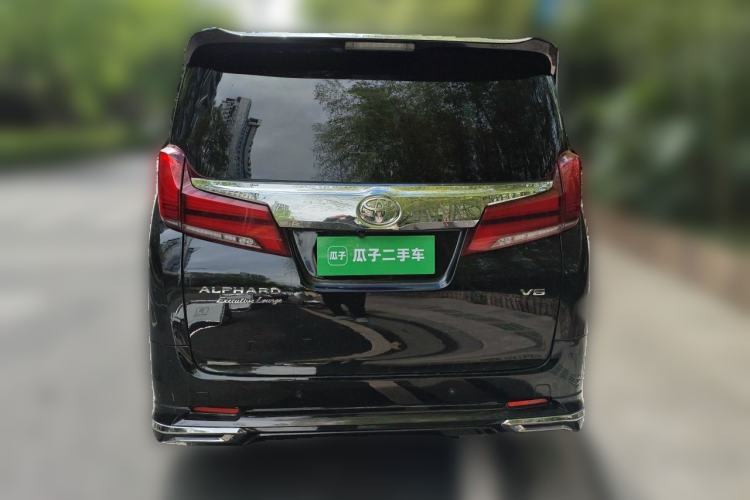 Used Toyota Alphard  Rear