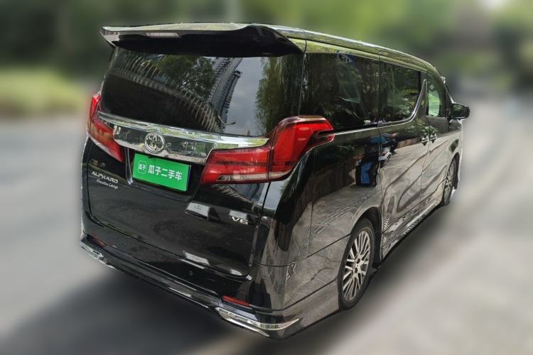 Used Toyota Alphard  Rear Right 45 Deg