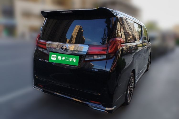 Used Toyota Alphard  Rear Right 45 Deg