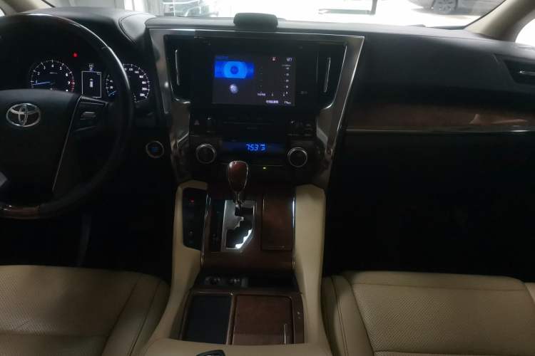 Used Toyota Alphard 2018 3.5L Prestige Edition Audio And AC Panel