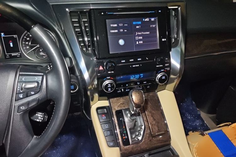 Used Toyota Alphard 2018 Revised Version 3.5L Premium Edition Audio And AC Panel