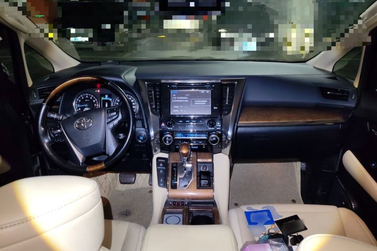 Used Toyota Alphard 2018 3.5L Prestige Edition Center Console