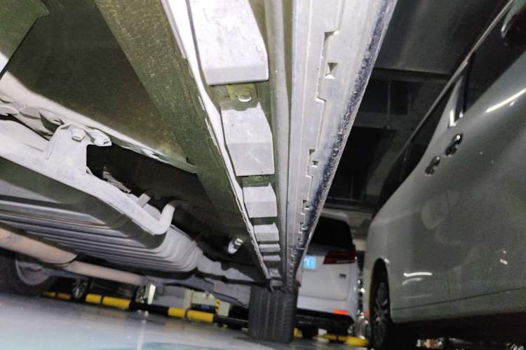 Used Toyota Alphard 2018 3.5L Prestige Edition Chassis Front Left