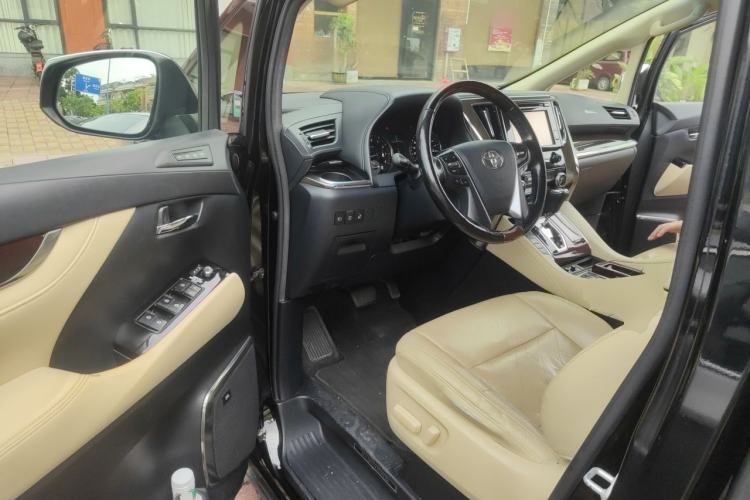 Used Toyota Alphard 2018 3.5L Luxury Edition Driver Seat