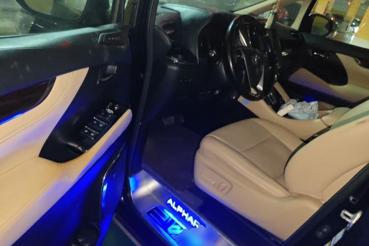 Used Toyota Alphard 2018 3.5L Luxury Edition Driver Seat