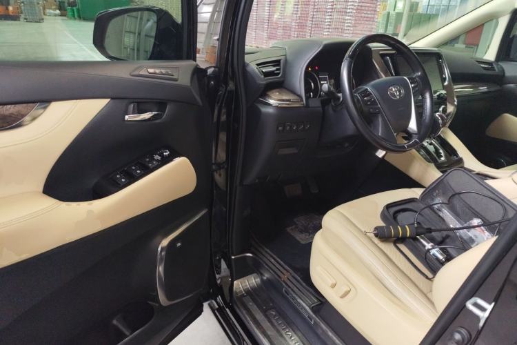 Used Toyota Alphard 2018 Revised Version 3.5L Premium Edition Driver Seat