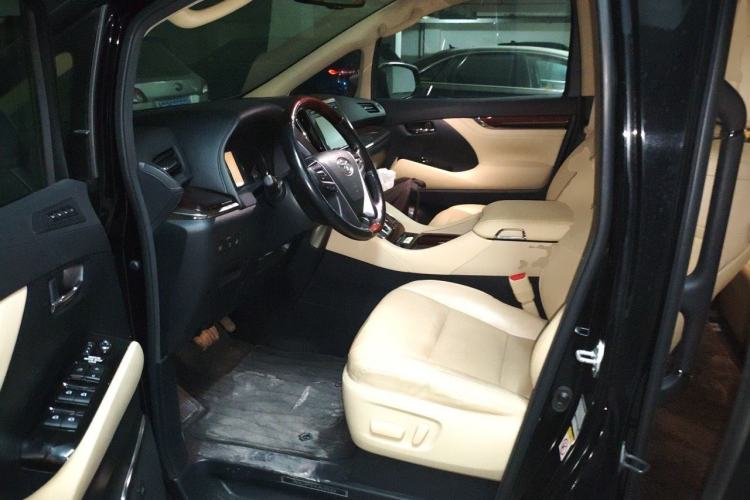 Used Toyota Alphard 2018 3.5L Luxury Edition Driver Seat