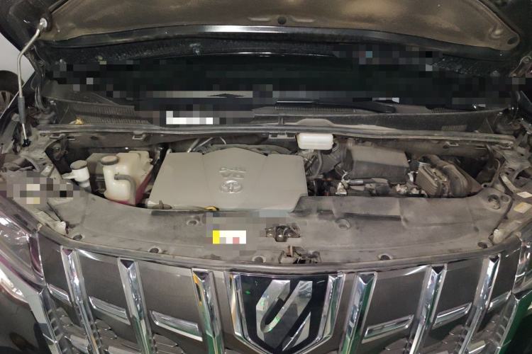 Used Toyota Alphard 2018 Revised Version 3.5L Premium Edition Engine Bay