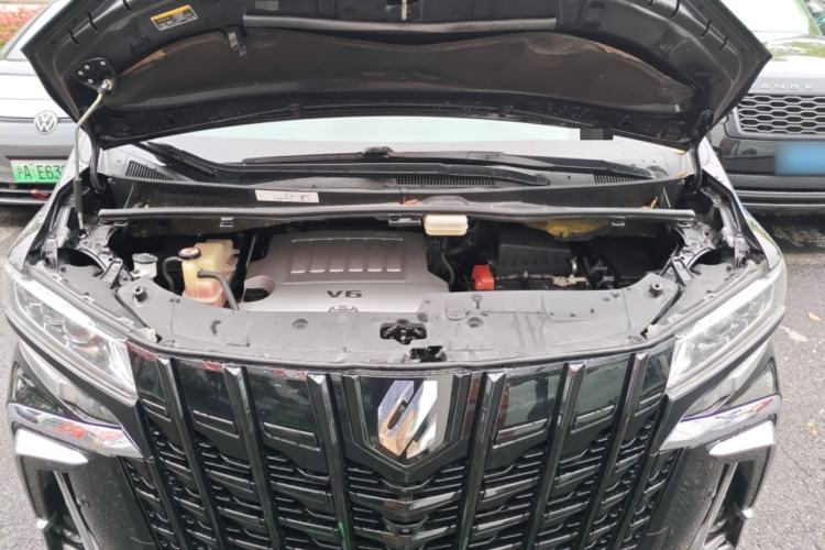 Used Toyota Alphard 2018 3.5L Prestige Edition Engine Bay