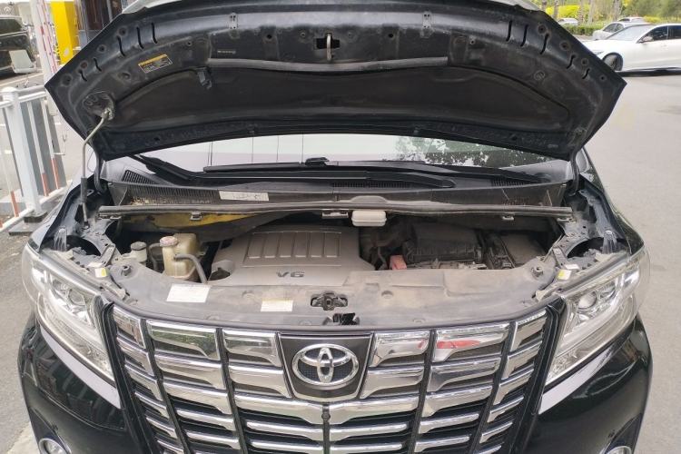 Used Toyota Alphard 2018 3.5L Prestige Edition Engine Bay