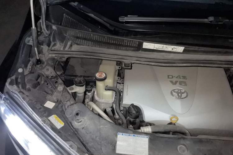 Used Toyota Alphard 2018 Revised Version 3.5L Premium Edition Engine Bay Right