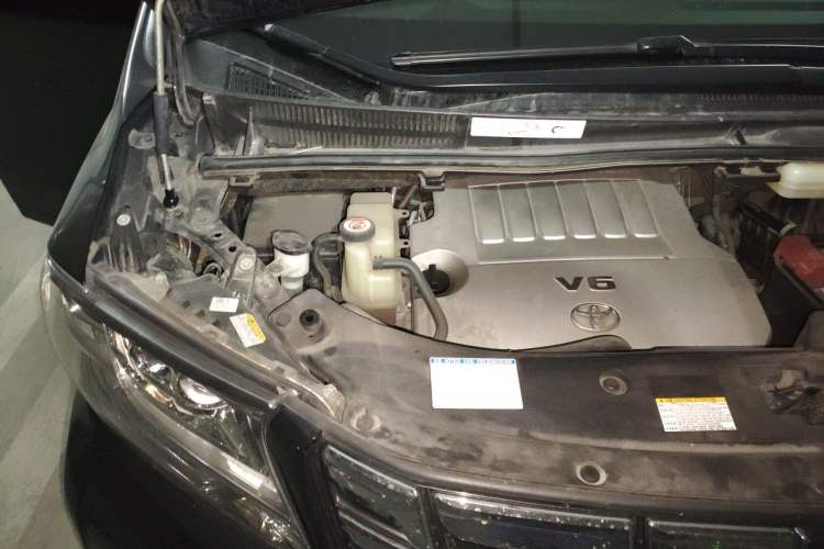Used Toyota Alphard 2018 3.5L Luxury Edition Engine Bay Right