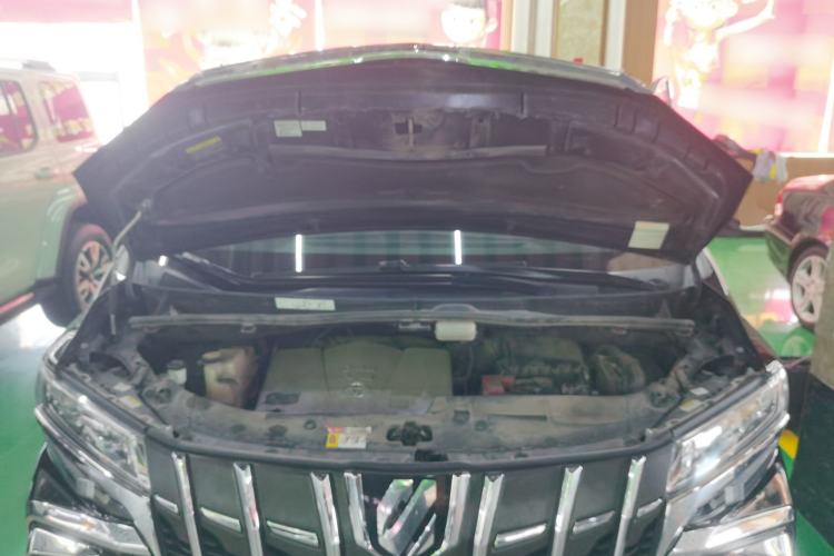Used Toyota Alphard 2018 Revised Version 3.5L Premium Edition Engine Bay
