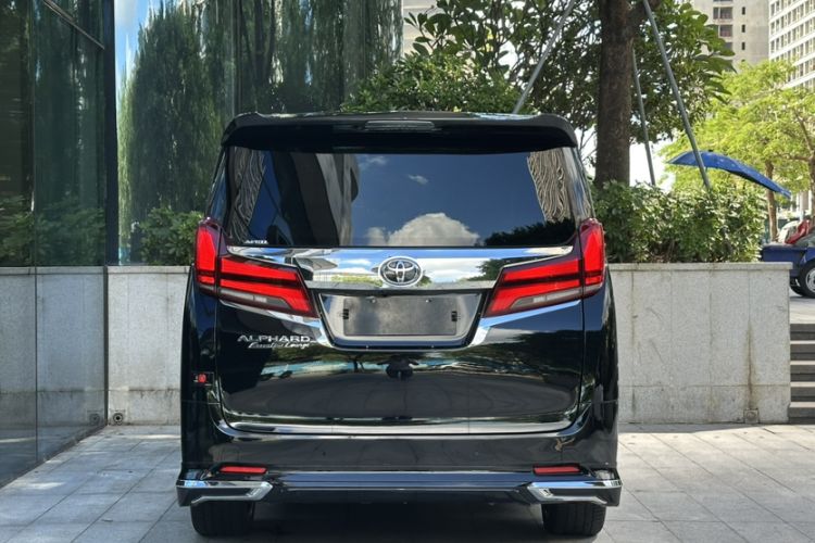 Used Toyota Alphard 2018 Revised Version 3.5L Luxury Edition Exterior 2