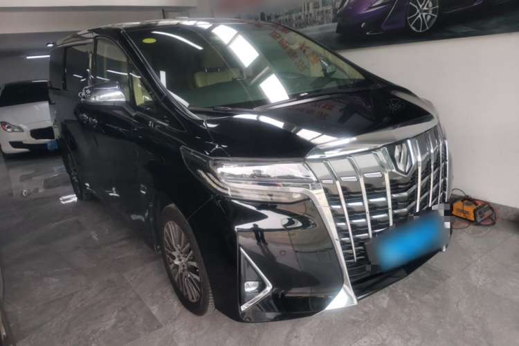 Used Toyota Alphard 2018 3.5L Prestige Edition Front Right 45 Deg