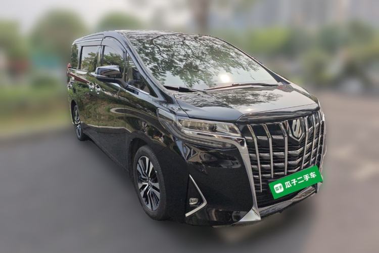 Used Toyota Alphard 2018 Revised Version 3.5L Luxury Edition Front Right 45 Deg