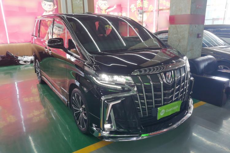 Used Toyota Alphard 2018 Revised Version 3.5L Premium Edition Front Right 45 Deg