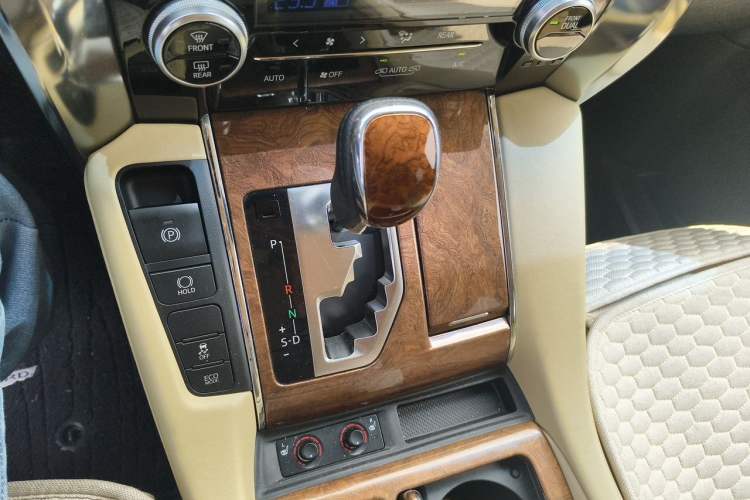 Used Toyota Alphard 2018 3.5L Prestige Edition Gear Lever