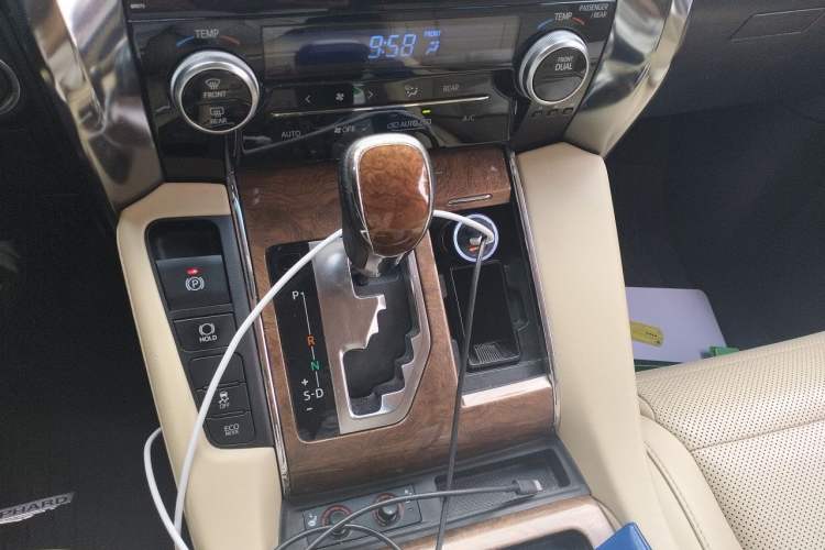 Used Toyota Alphard 2018 3.5L Prestige Edition Gear Lever