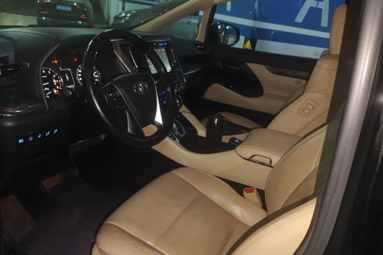 Used Toyota Alphard 2018 Revised Version 3.5L Premium Edition Left Front Seat