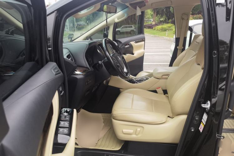 Used Toyota Alphard 2018 Revised Version 3.5L Luxury Edition Left Front Seat
