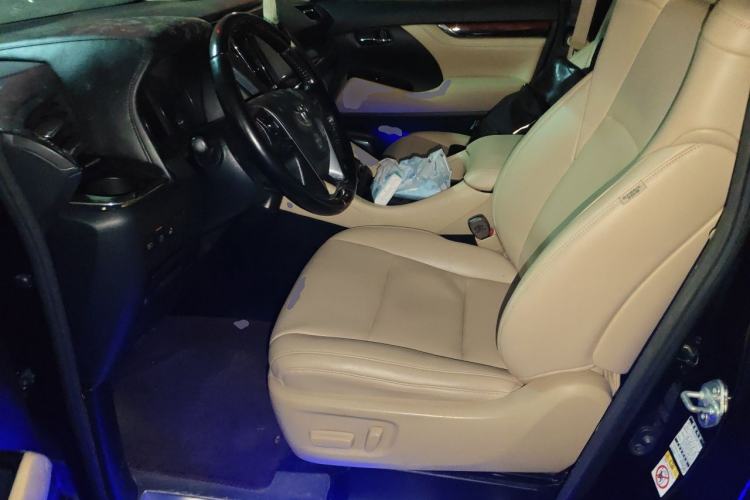 Used Toyota Alphard 2018 3.5L Luxury Edition Left Front Seat