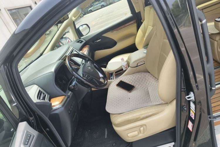 Used Toyota Alphard 2018 3.5L Prestige Edition Left Front Seat